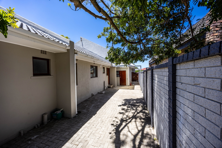 4 Bedroom Property for Sale in Blue Bend Eastern Cape
